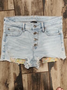 American Eagle Shorts Size 6